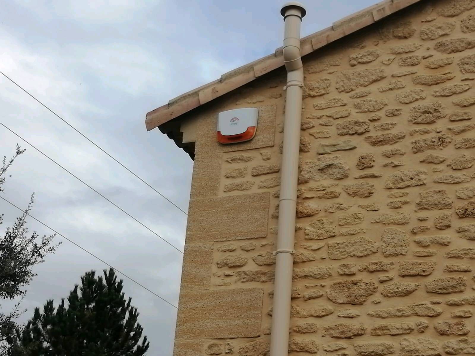 Equiper son habitation d'une alarme filaire et radio dans le Gard
