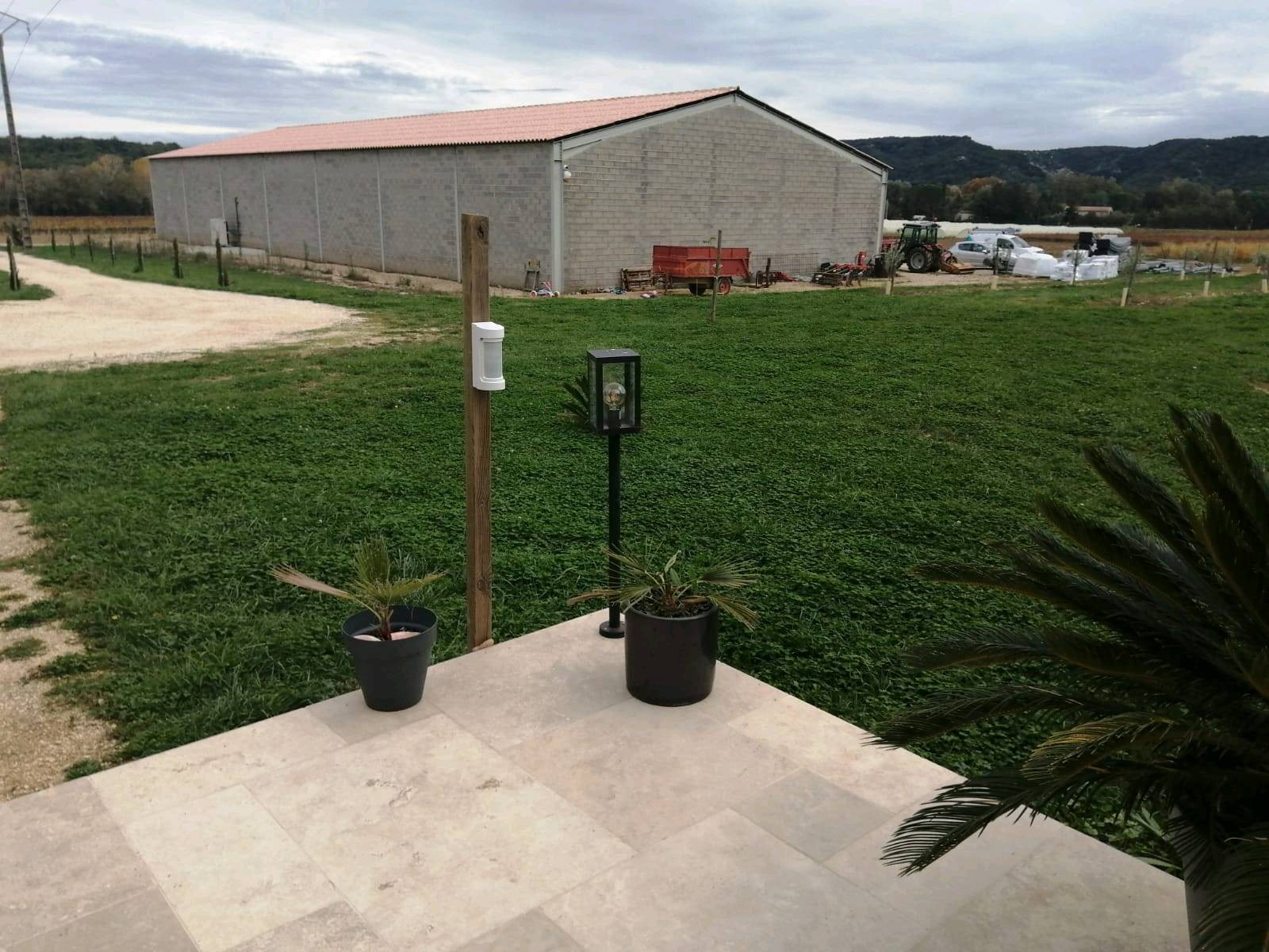 Equiper son habitation d'une alarme filaire et sans fil dans le Gard