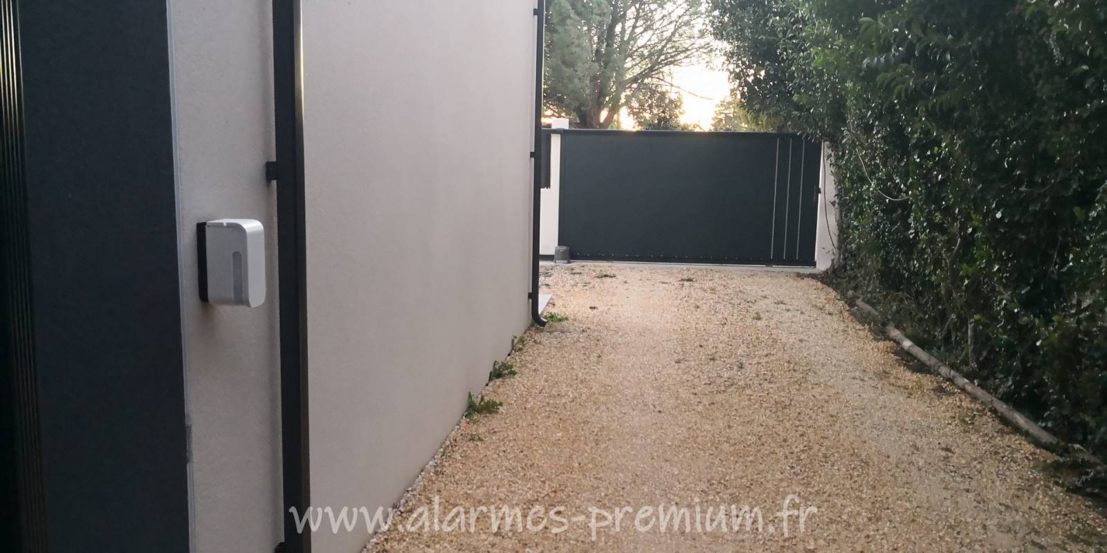 Vente et installation d'une alarme sans fil  avec détection extérieure pour villa à Garons prés de Nîmes
