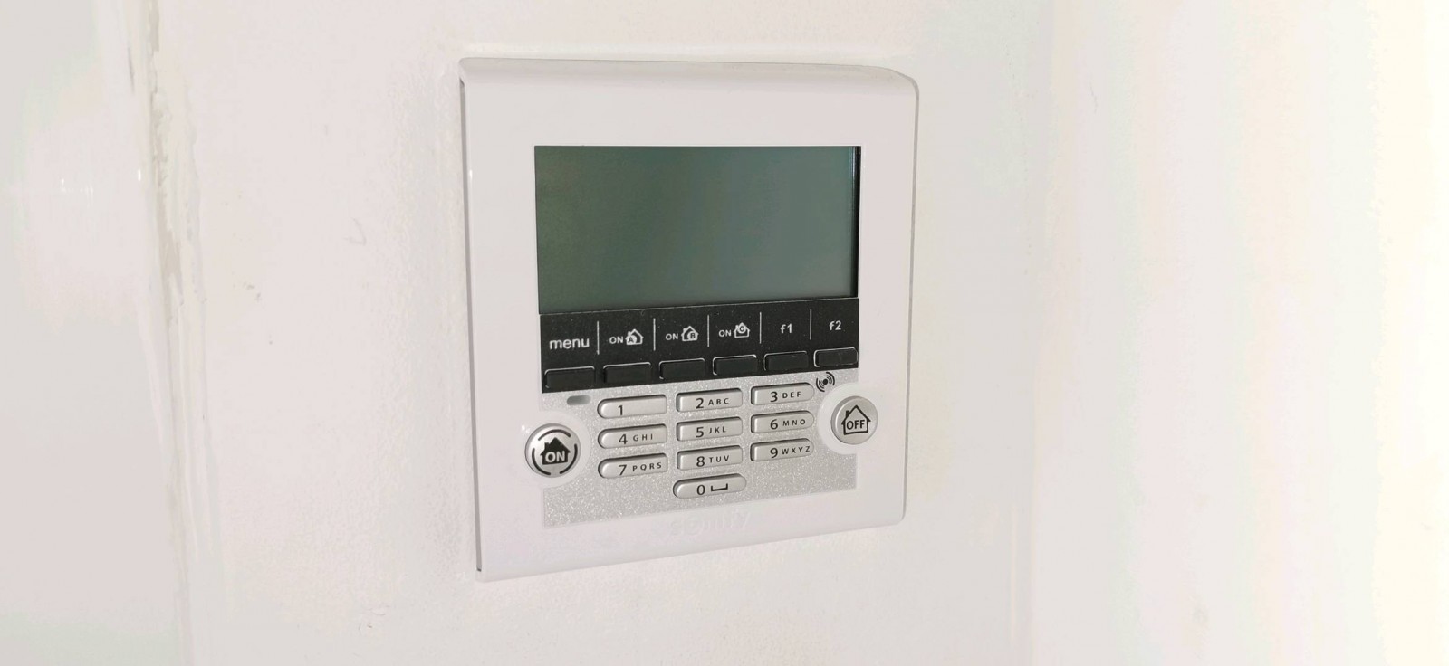 Compléter une solution d'alarme Somfy dans le Gard