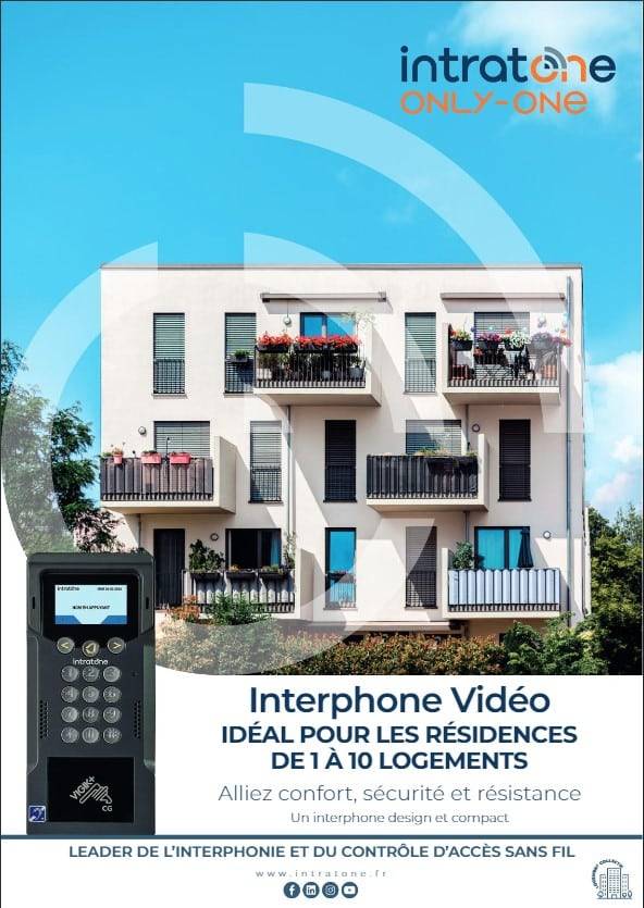 Installation d'un interphone 4G sans fil de marque INTRATON dans une résidence nîmoise de 23 logements