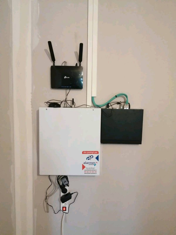 Installation d'une alarme filaire et sans fil dans le 30